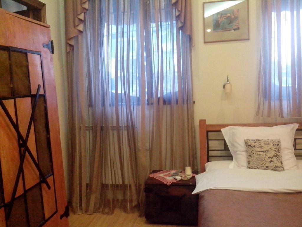 Classic Hotel Tbiliszi Kültér fotó
