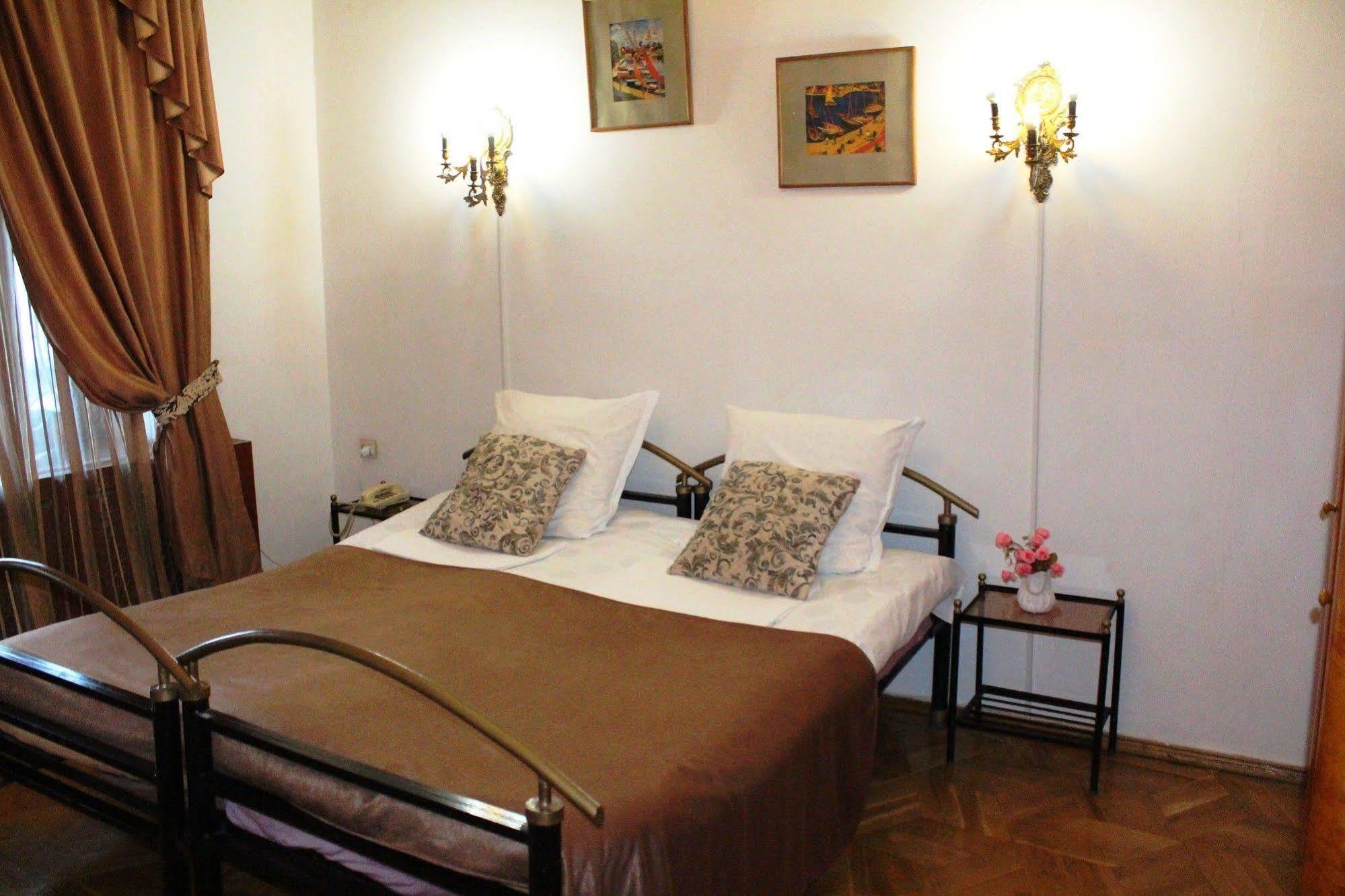 Classic Hotel Tbiliszi Kültér fotó
